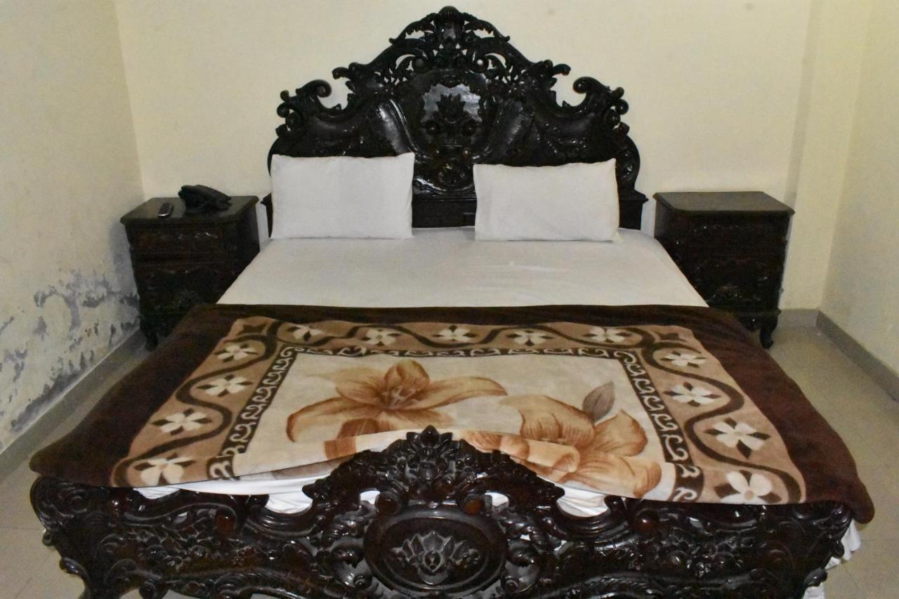 Fortville Hotel - Lahore Extérieur photo