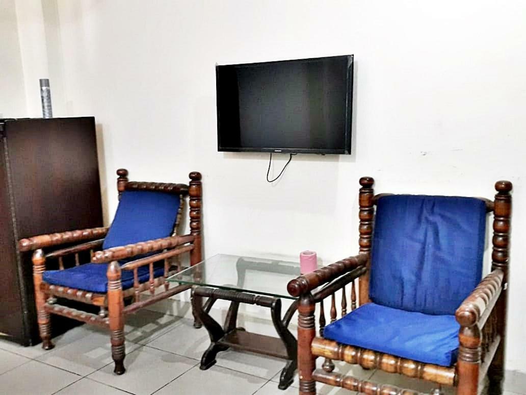 Fortville Hotel - Lahore Extérieur photo