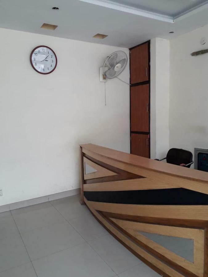 Fortville Hotel - Lahore Extérieur photo